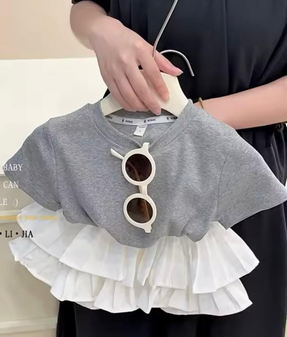 Completo Casual per Bambina - T-shirt Grigia e Gonna con Volant